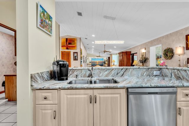 5572 Sugar Mill Court, Delray Beach, FL 33484