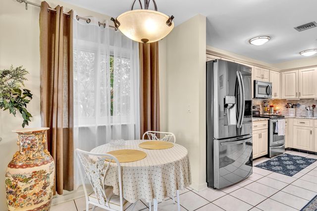 5572 Sugar Mill Court, Delray Beach, FL 33484
