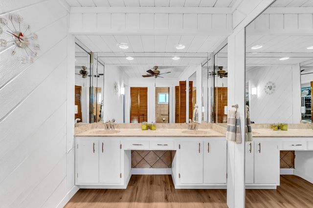 5572 Sugar Mill Court, Delray Beach, FL 33484