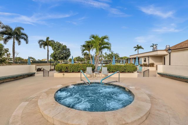 5572 Sugar Mill Court, Delray Beach, FL 33484