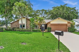 5572 Sugar Mill Court, Delray Beach, FL 33484
