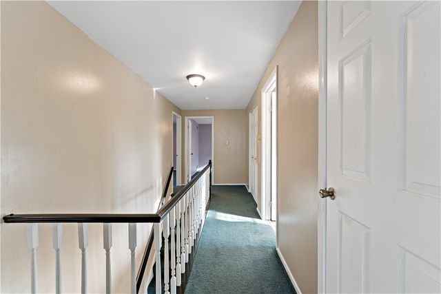 1523 Hastings Mill Rd, Upper St Clair, PA 15241