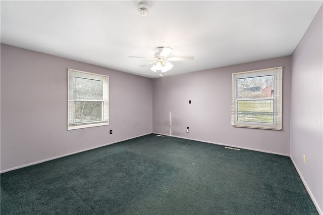 1523 Hastings Mill Rd, Upper St Clair, PA 15241