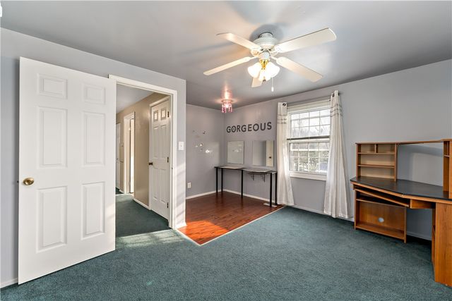 1523 Hastings Mill Rd, Upper St Clair, PA 15241