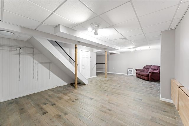 1523 Hastings Mill Rd, Upper St Clair, PA 15241