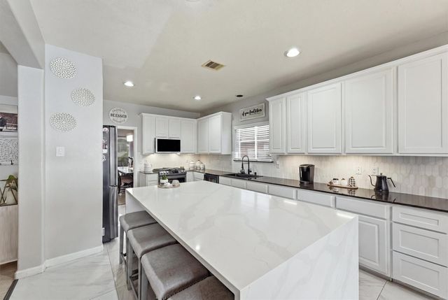 2502 Salt Grass Trail, Deer Park, TX 77536