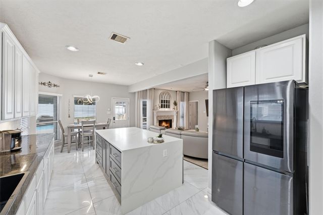 2502 Salt Grass Trail, Deer Park, TX 77536