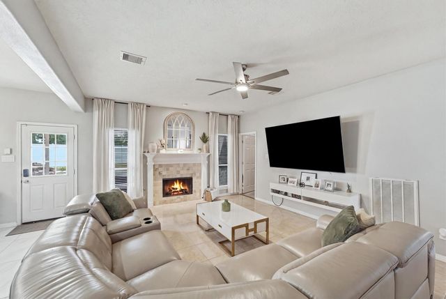 2502 Salt Grass Trail, Deer Park, TX 77536