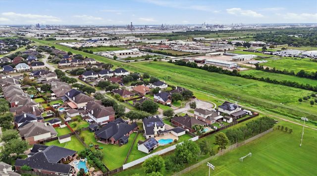 2502 Salt Grass Trail, Deer Park, TX 77536