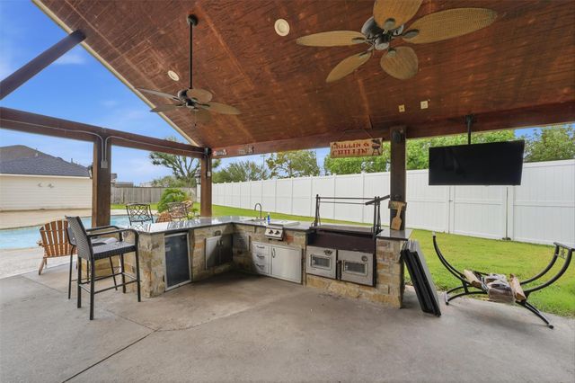 2502 Salt Grass Trail, Deer Park, TX 77536