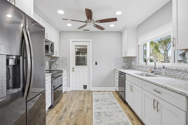 8140 NW 48TH LANE, Ocala, FL 34482