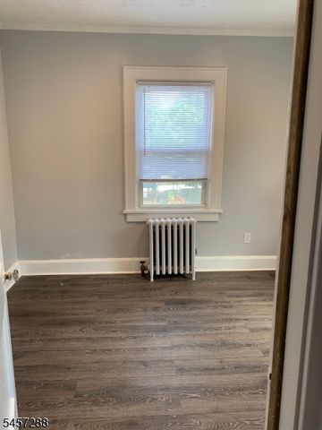 97 Elliot Pl, East Orange City, NJ 07018