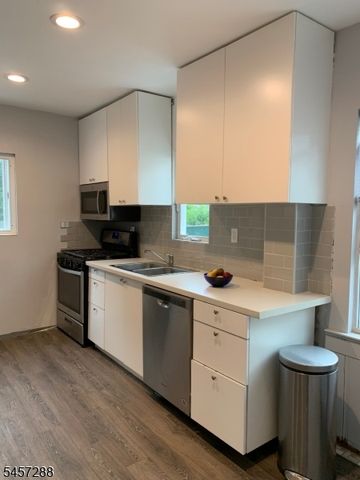 97 Elliot Pl, East Orange City, NJ 07018