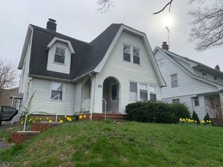 97 Elliot Pl, East Orange City, NJ 07018
