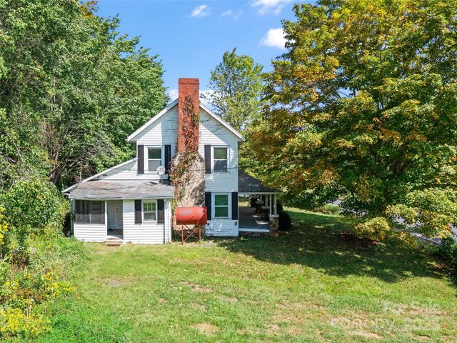 4085 Jacks Creek Road, Burnsville, NC 28714