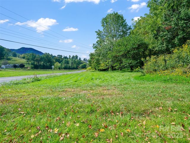 4085 Jacks Creek Road, Burnsville, NC 28714