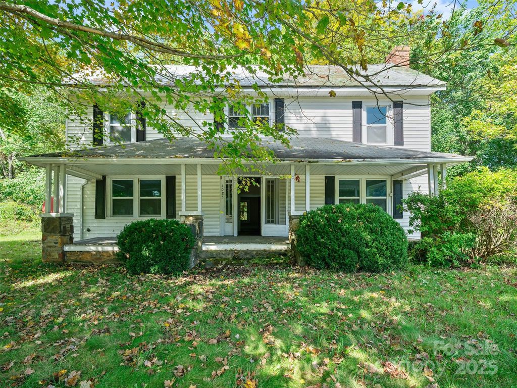 4085 Jacks Creek Road, Burnsville, NC 28714