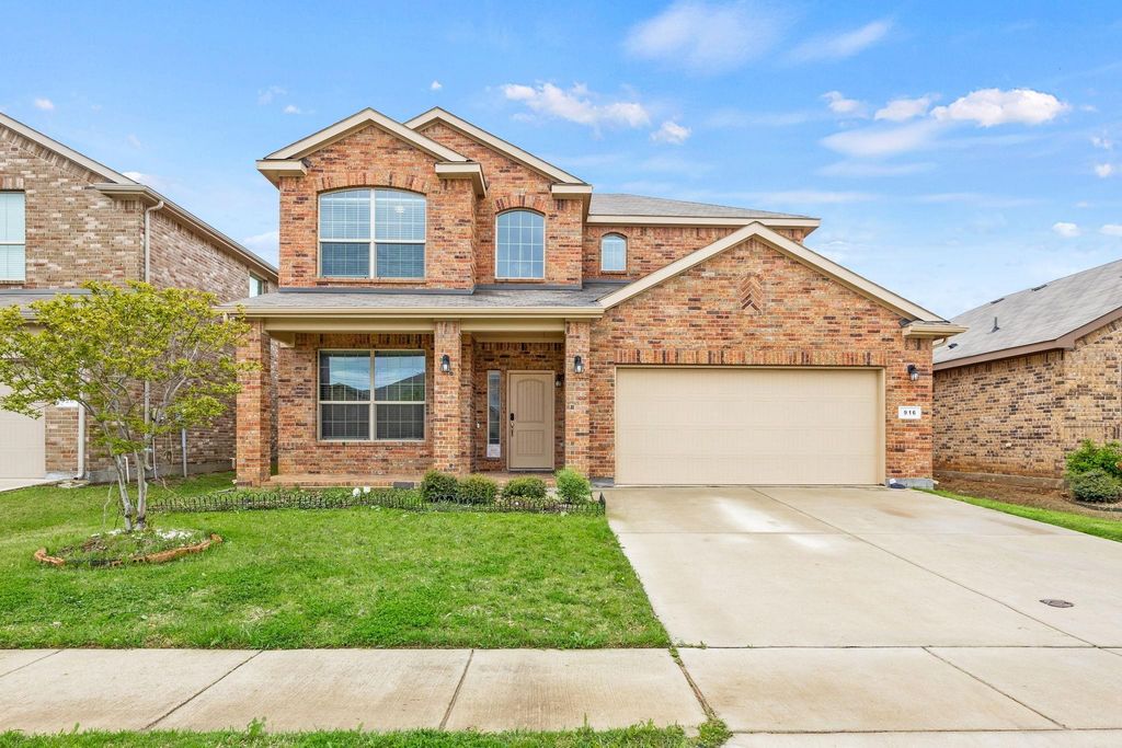 916 Meadow Scape Drive, Fort Worth, TX 76028 — exterior