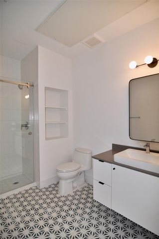 2709 E 5th ST 2105, Austin, TX 78702
