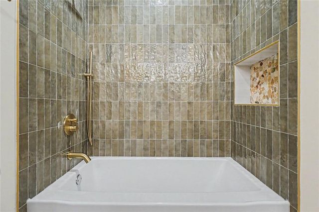 2700 Hawaii Court, Decatur, GA 30033