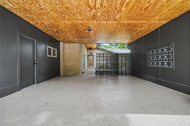 2700 Hawaii Court, Decatur, GA 30033