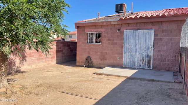 11040 SUNSHINE Court, El Paso, TX 79936