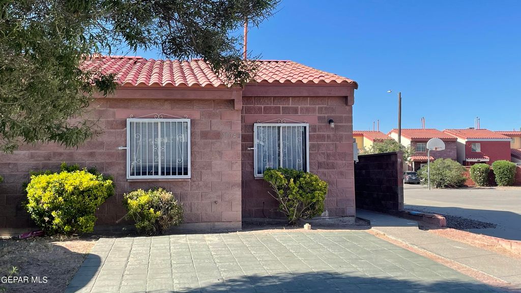 11040 SUNSHINE Court, El Paso, TX 79936