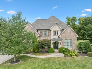 2433 Durham Manor Dr, Franklin, TN 37064