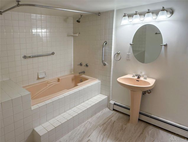 504 ROUTE 9D C, Beacon, NY 12508