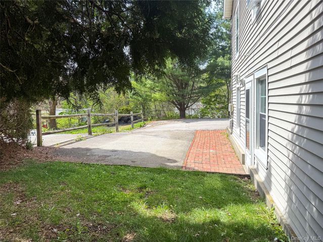 504 ROUTE 9D C, Beacon, NY 12508