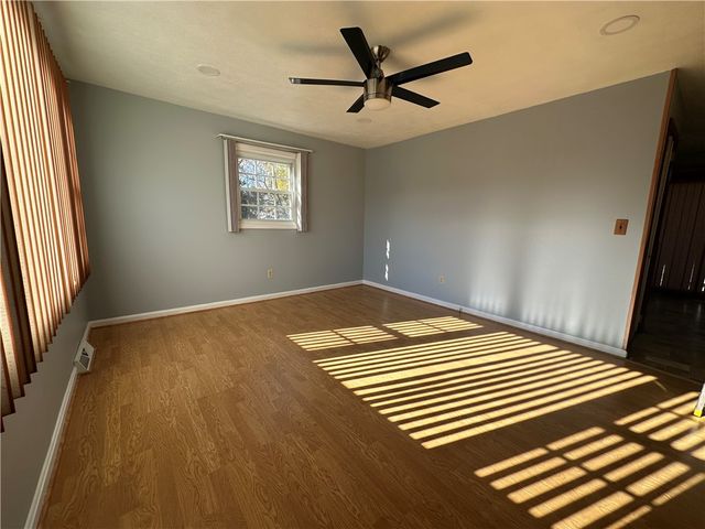 65 Ingalls Street, Warwick, RI 02889