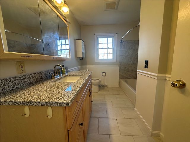 65 Ingalls Street, Warwick, RI 02889