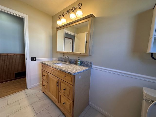 65 Ingalls Street, Warwick, RI 02889