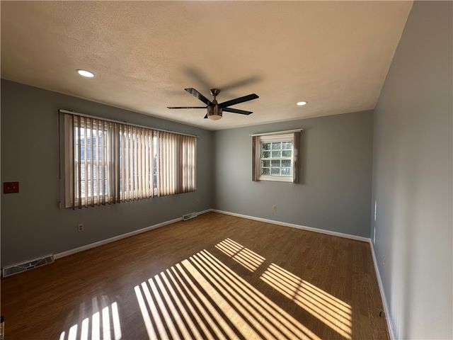 65 Ingalls Street, Warwick, RI 02889