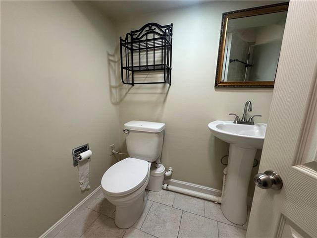 65 Ingalls Street, Warwick, RI 02889