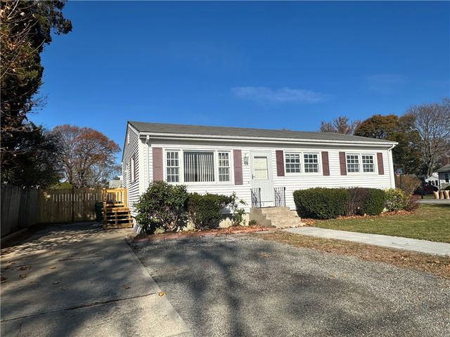 65 Ingalls Street, Warwick, RI 02889