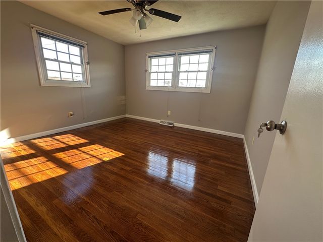 65 Ingalls Street, Warwick, RI 02889