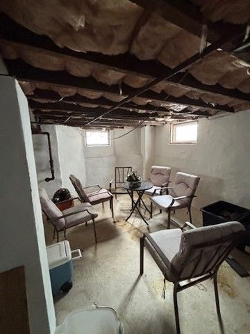 29 Gilman St, Somerville, MA 02145