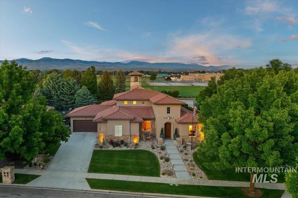 1480 N Colline Bello, Eagle, ID 83616