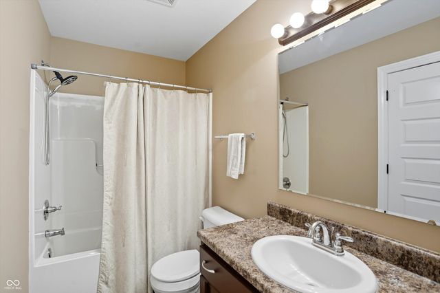 108 Sunburst Circle, Alexandria, IN 46001