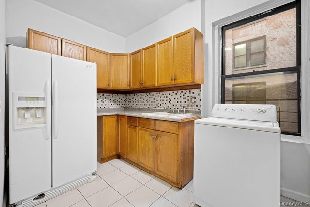 664 W 161st Street 3F, New York (manhattan), NY 10032