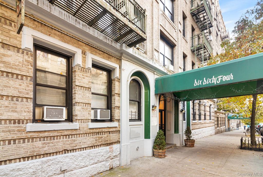 664 W 161st Street 3F, New York (manhattan), NY 10032