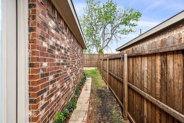 2110 Bailer Way, Royse City, TX 75189