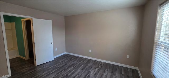 1830 North Pecos Road 142, Las Vegas, NV 89115