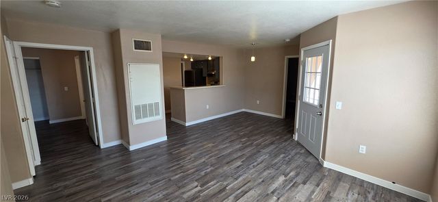 1830 North Pecos Road 142, Las Vegas, NV 89115