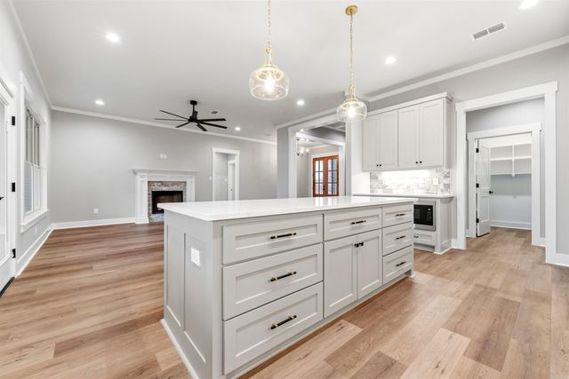 548 Valley Oak Drive, Sherwood, AR 72120