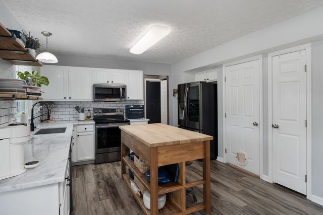 1380 Celtic Drive, Pataskala, OH 43062