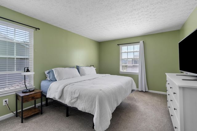 1380 Celtic Drive, Pataskala, OH 43062