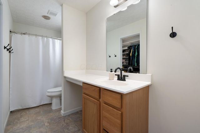 1380 Celtic Drive, Pataskala, OH 43062