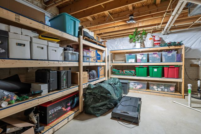 1380 Celtic Drive, Pataskala, OH 43062